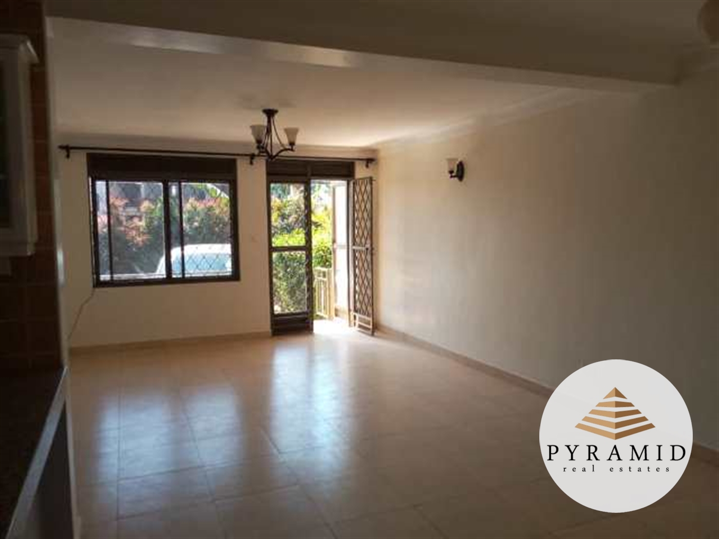 Duplex for rent in Kisaasi Kampala