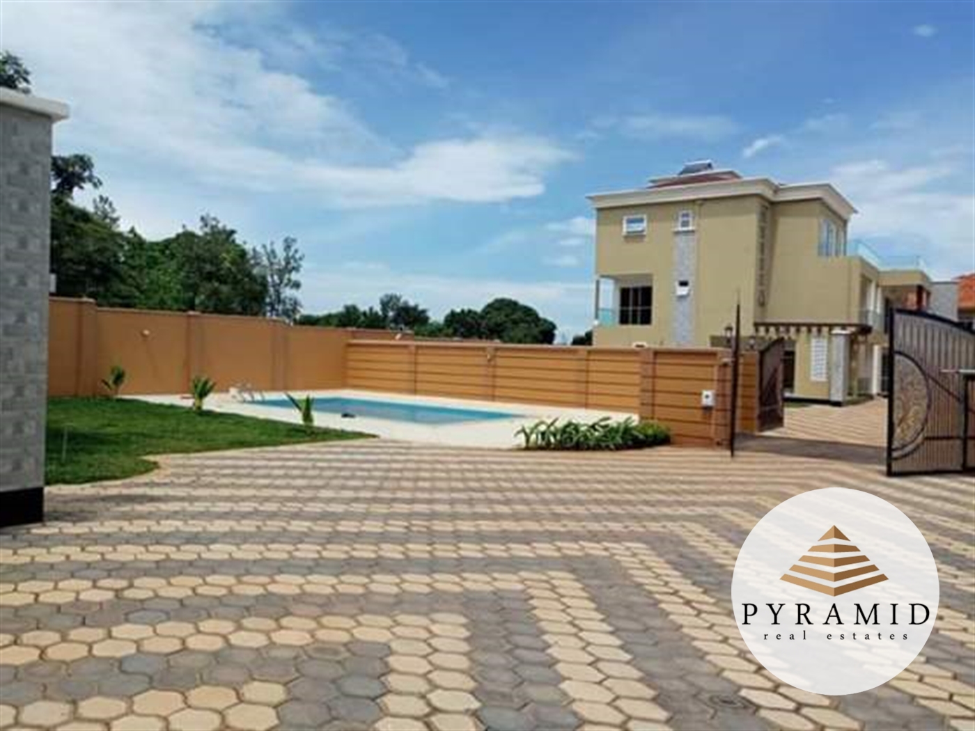 Mansion for sale in Munyonyo Kampala