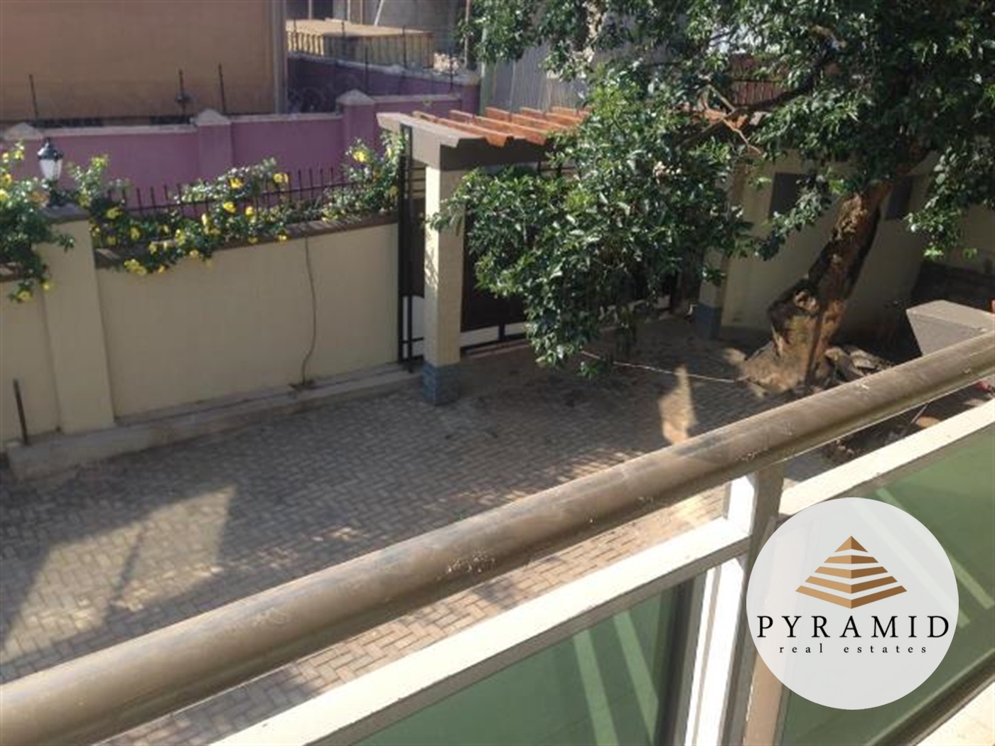 Duplex for rent in Muyenga Kampala