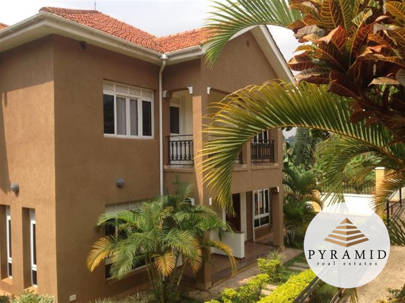 Duplex for rent in Muyenga Kampala