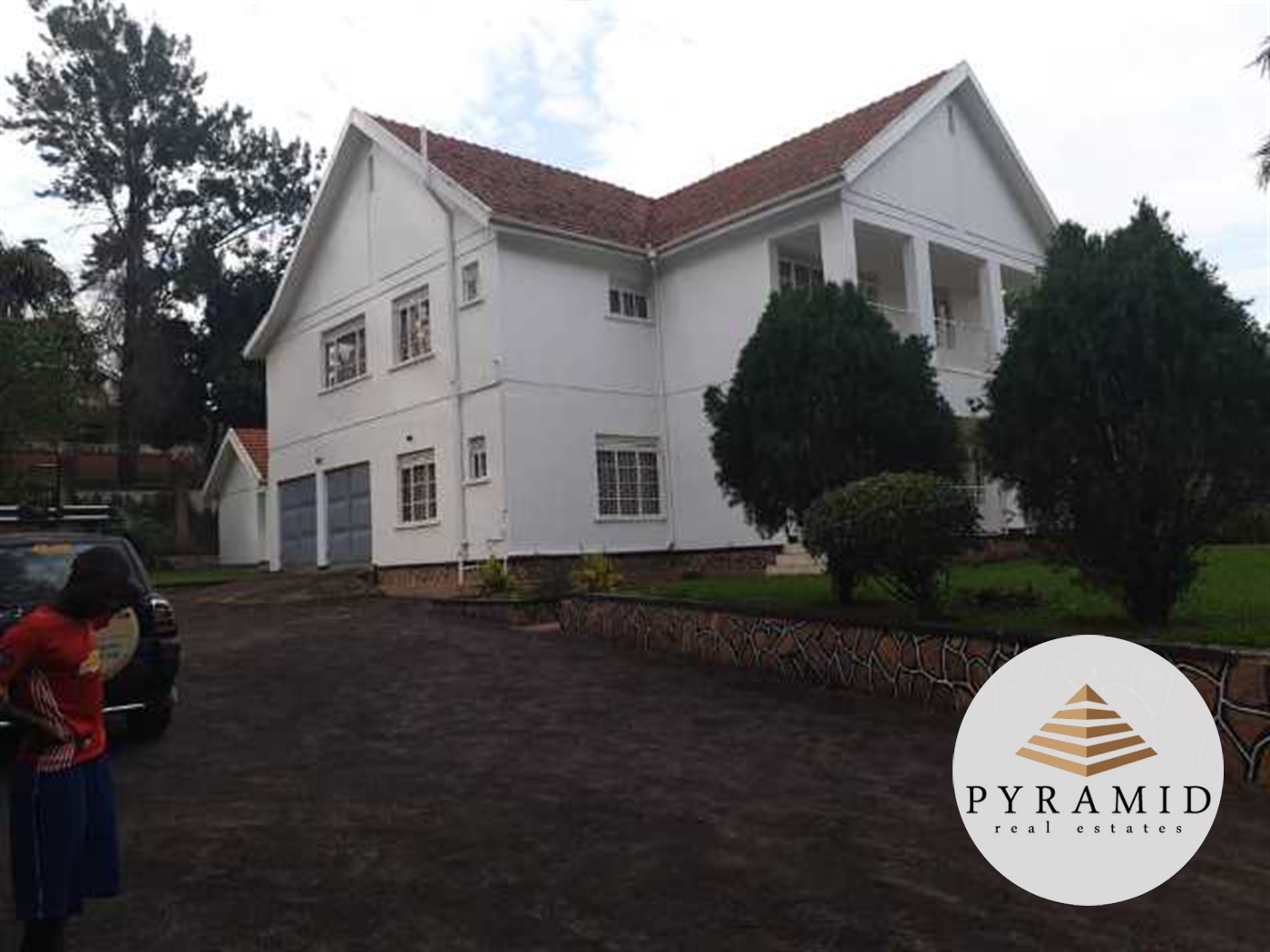 Mansion for rent in Bugoloobi Kampala