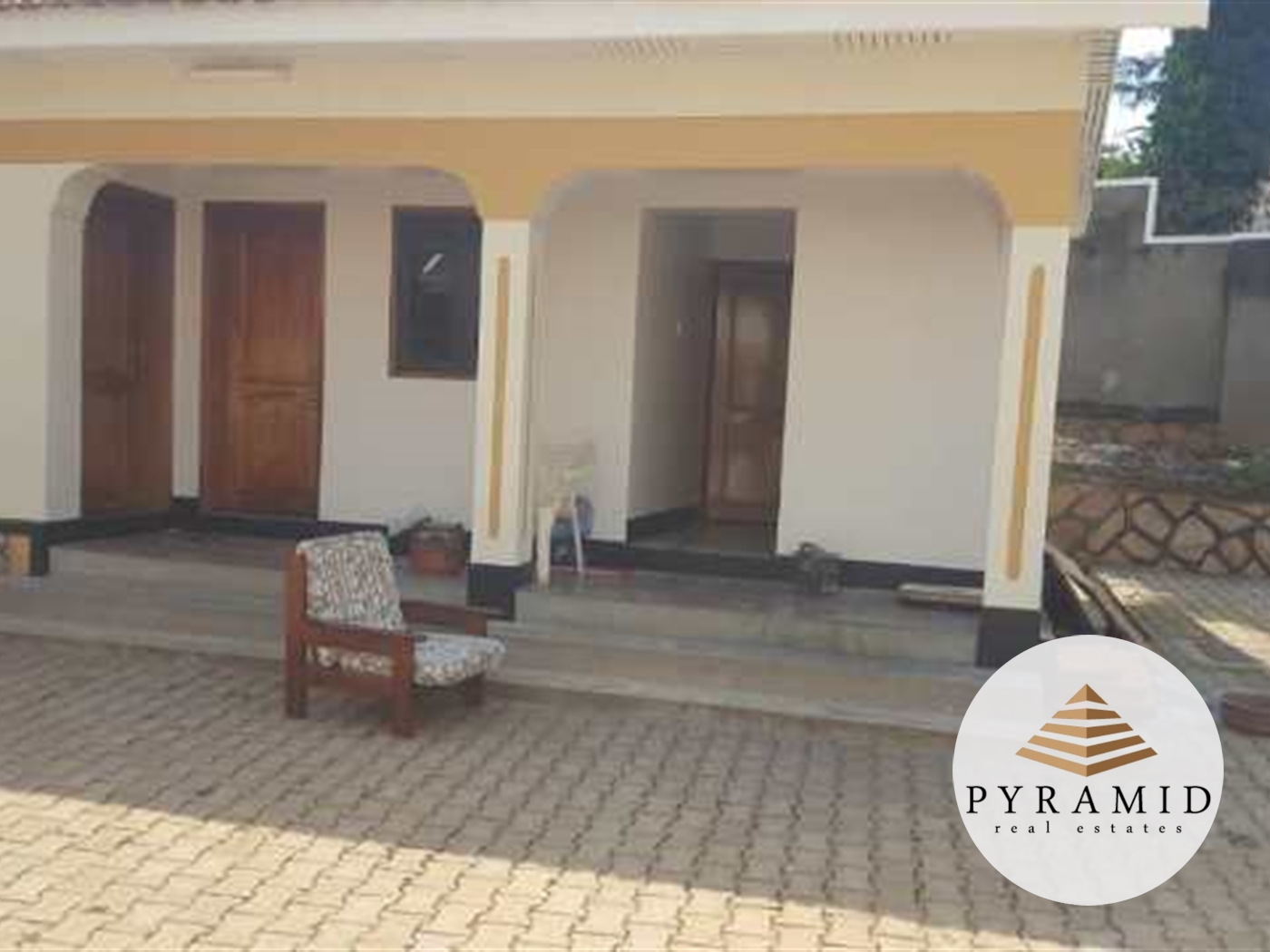 Bungalow for rent in Luzira Kampala