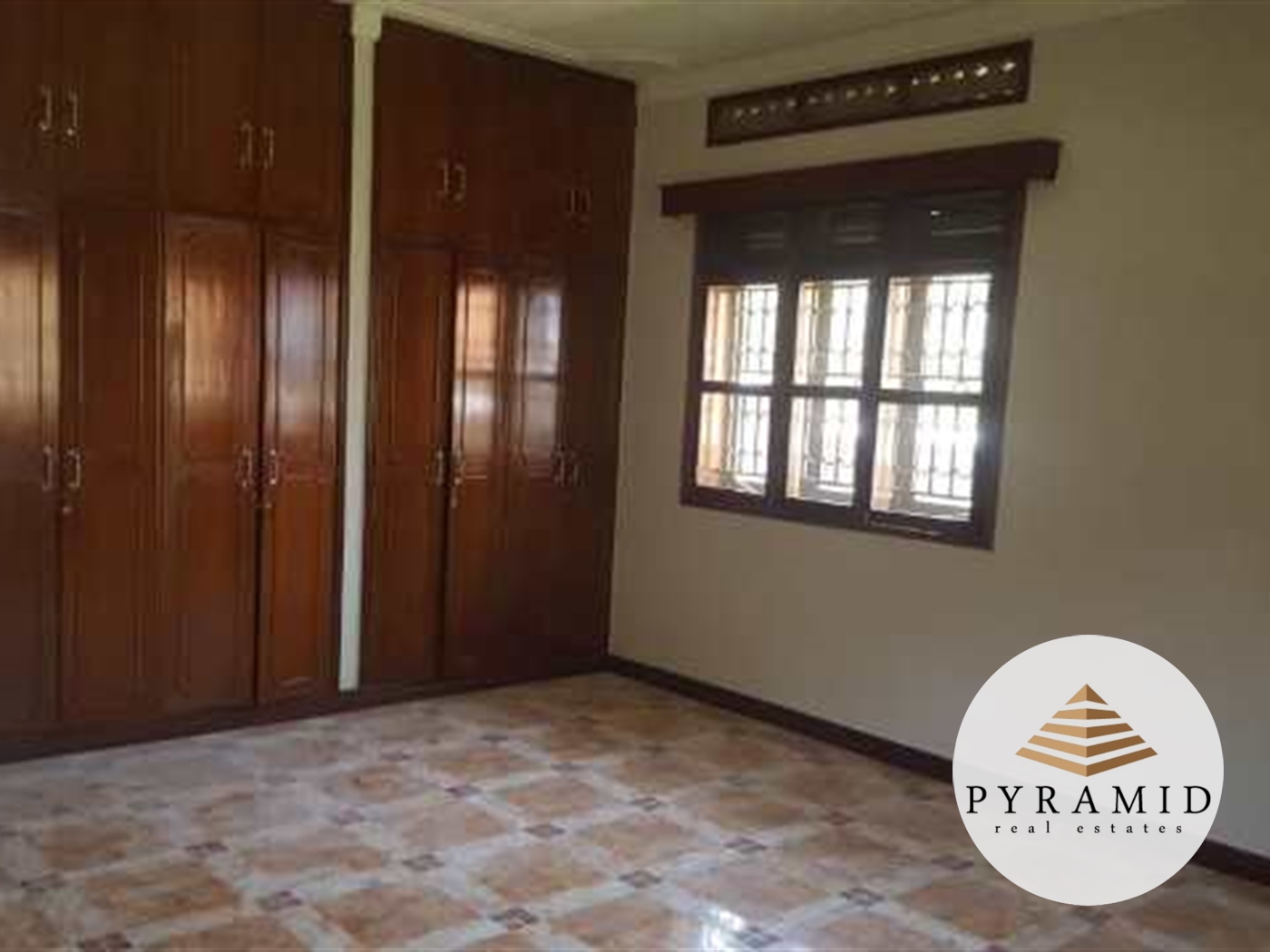 Bungalow for rent in Luzira Kampala