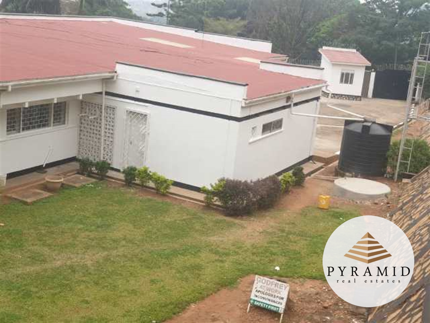 Bungalow for rent in Kololo Kampala