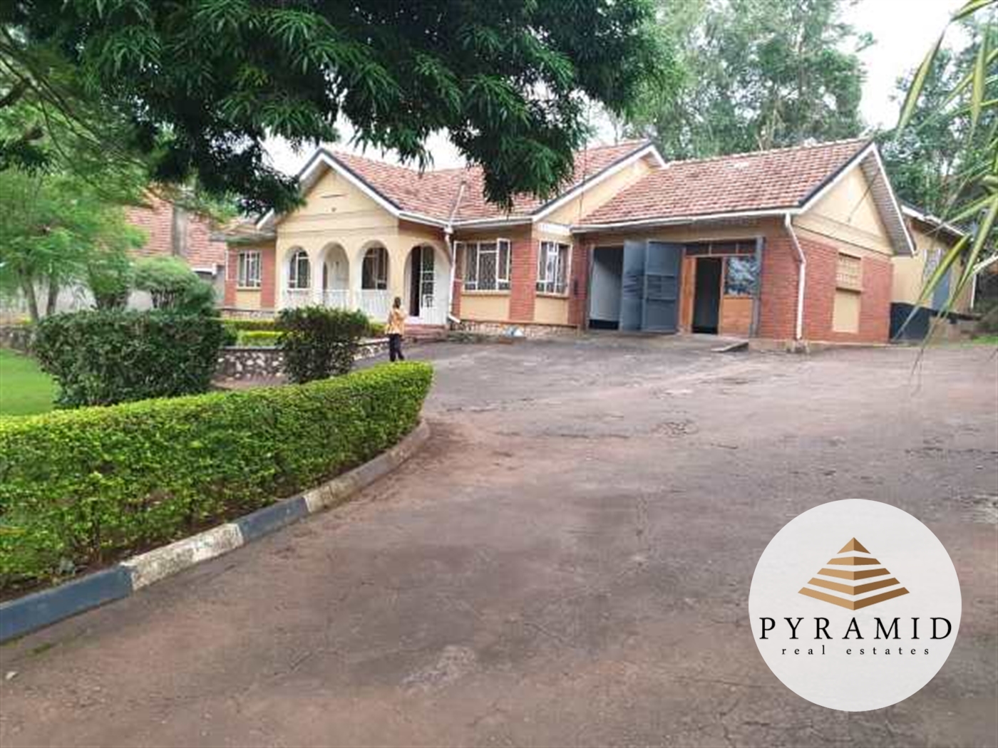 Bungalow for rent in Naguru Kampala