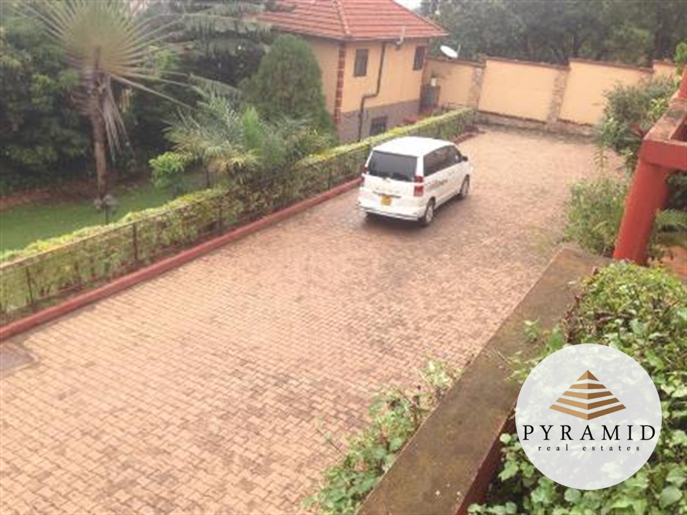 Town House for rent in Naguru Kampala