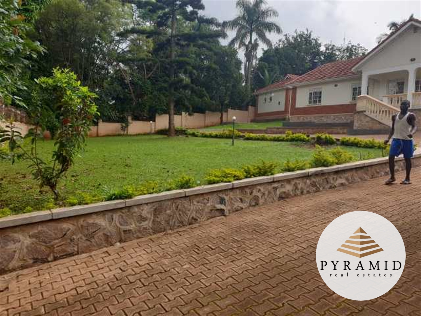 Bungalow for rent in Naguru Kampala