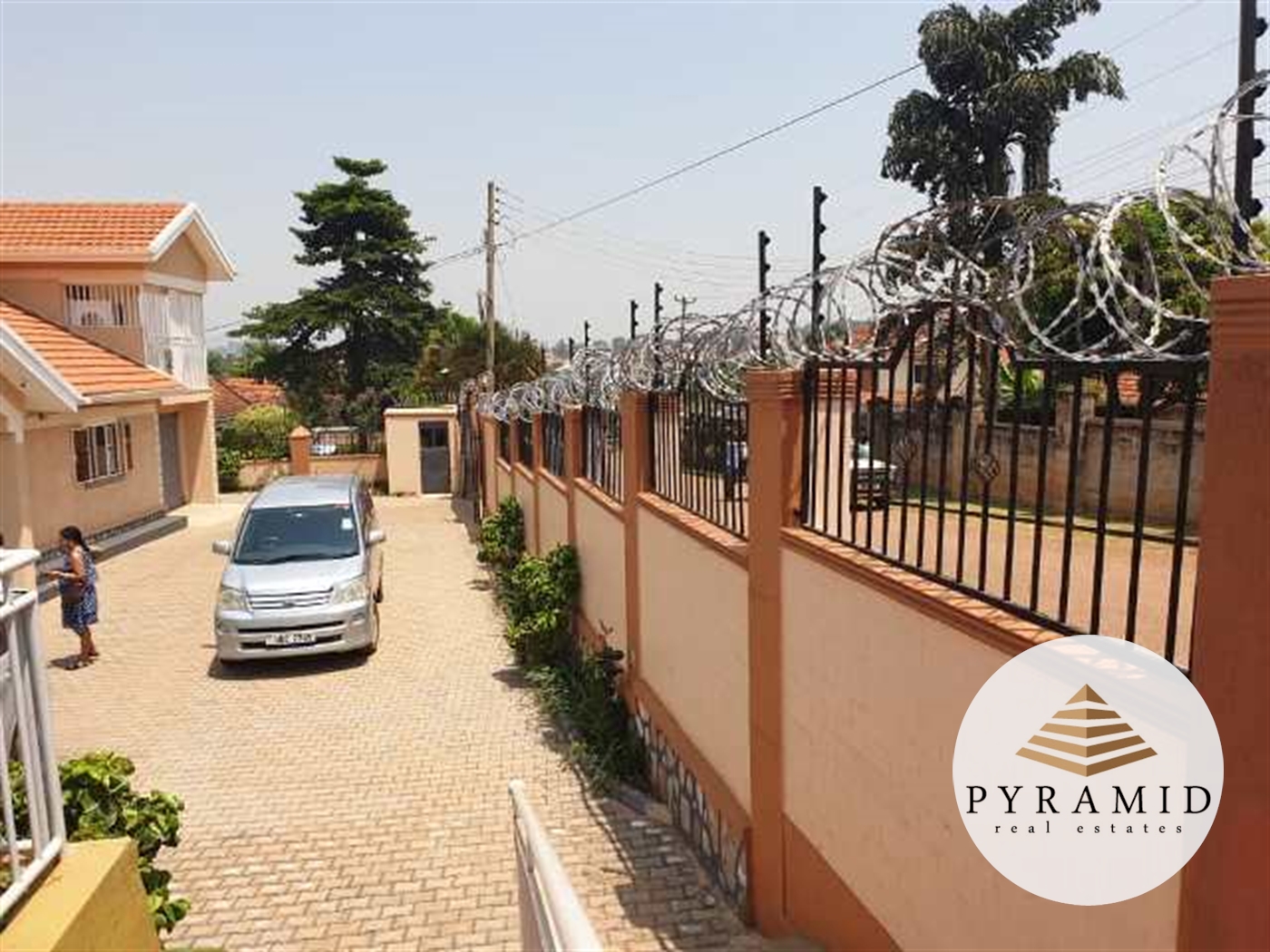 Bungalow for rent in Naalya Kampala