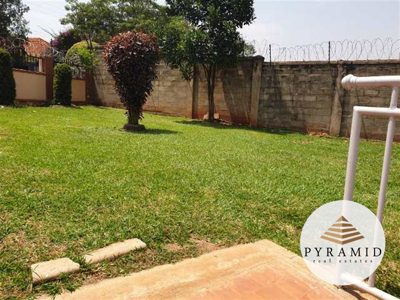 Bungalow for rent in Naalya Kampala