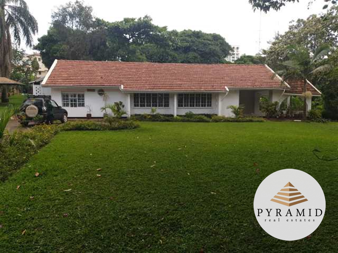 Bungalow for rent in Kololo Kampala