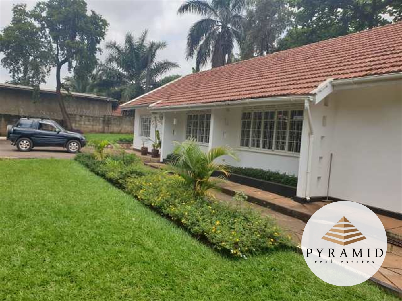 Bungalow for rent in Kololo Kampala