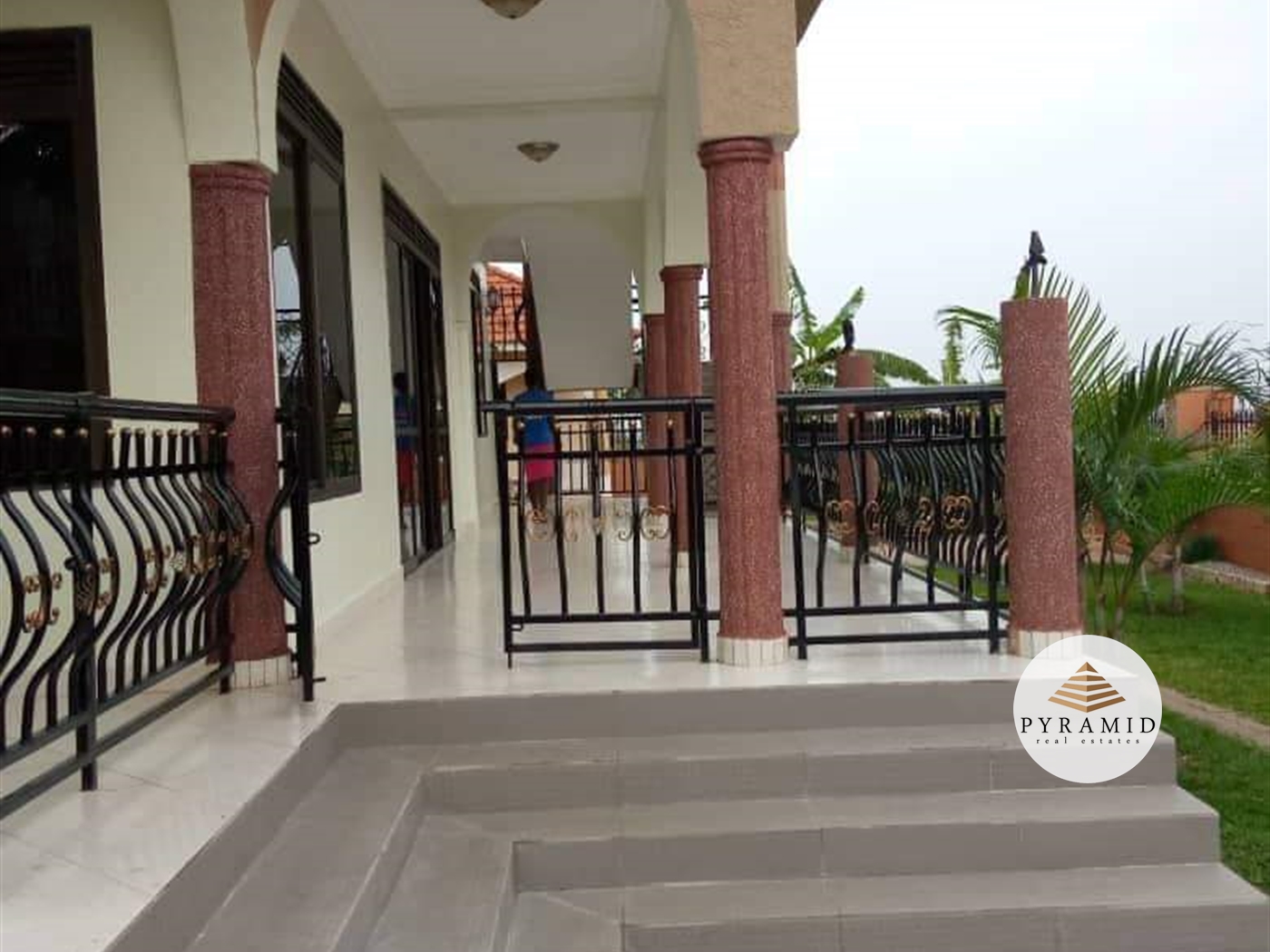 Mansion for rent in Mutungo Kampala