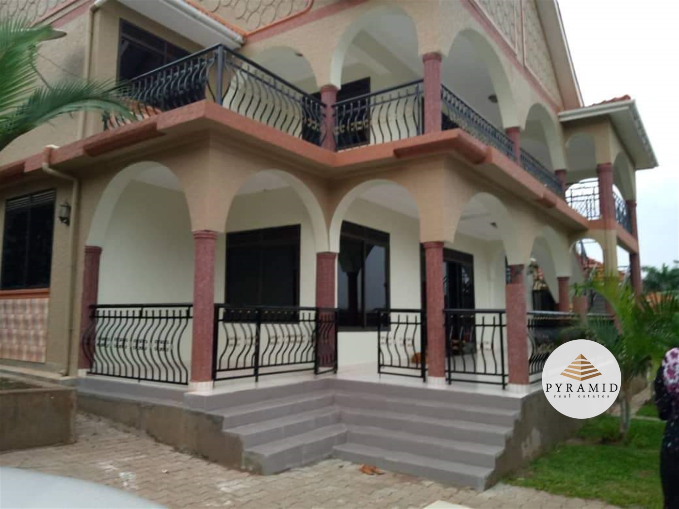 Mansion for rent in Mutungo Kampala