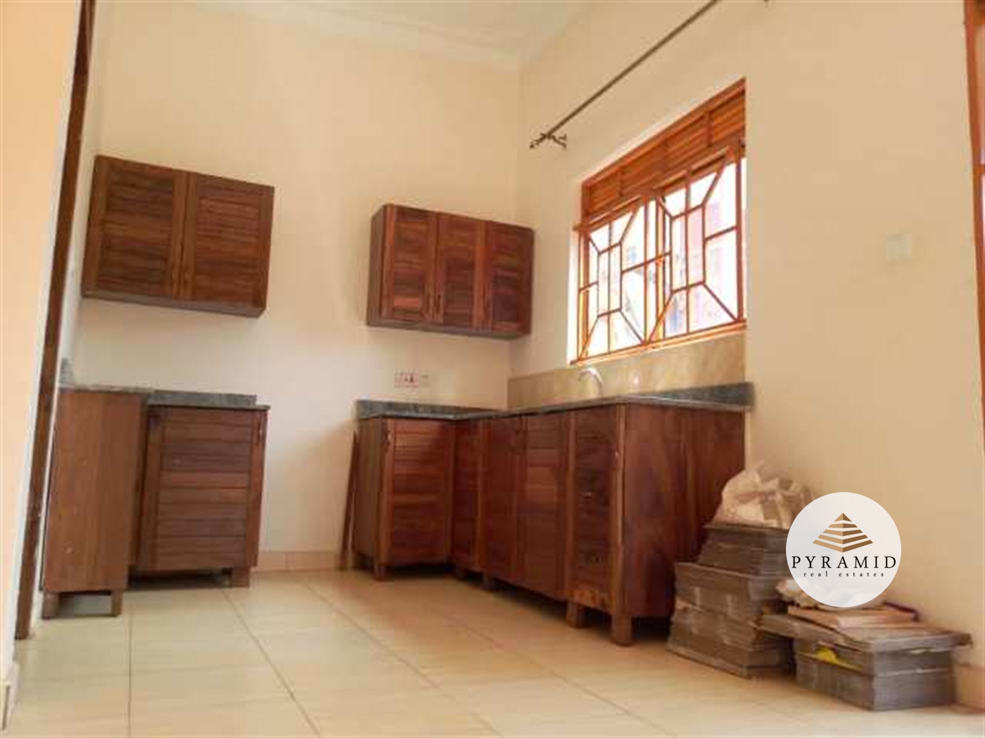 Semi Detached for rent in Kyebando Kampala