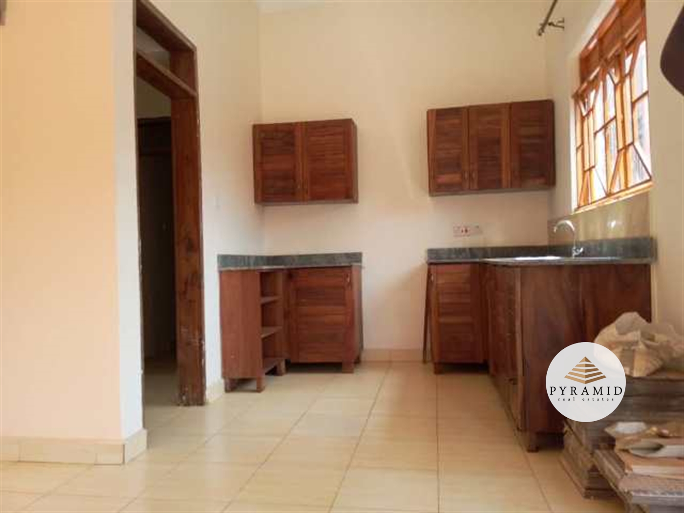 Semi Detached for rent in Kyebando Kampala