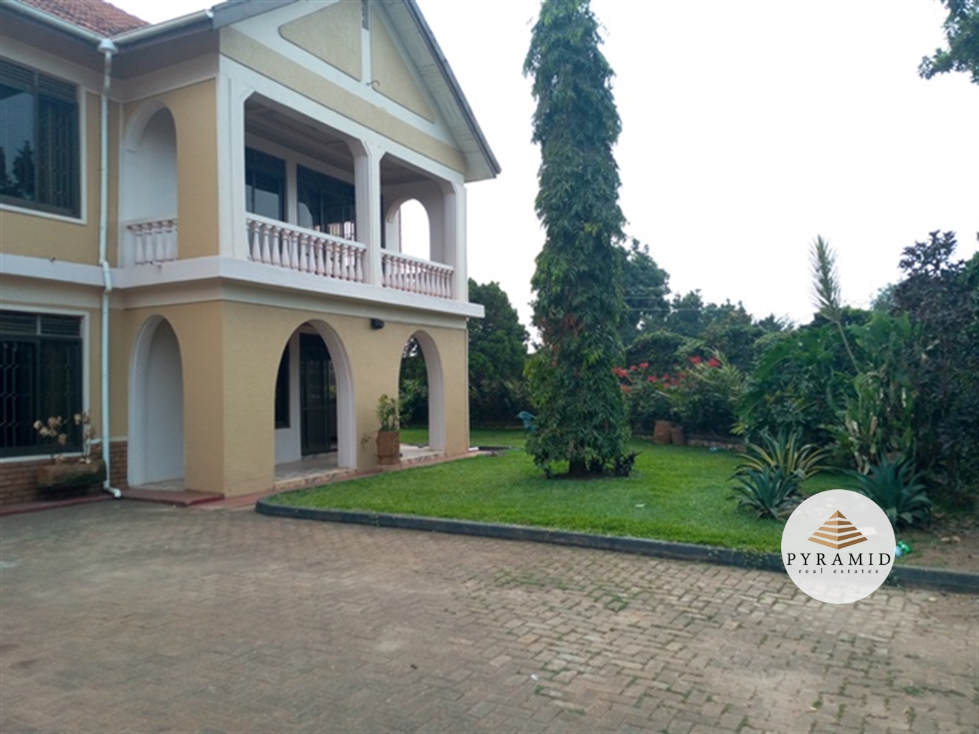 Storeyed house for rent in Ntinda Kampala