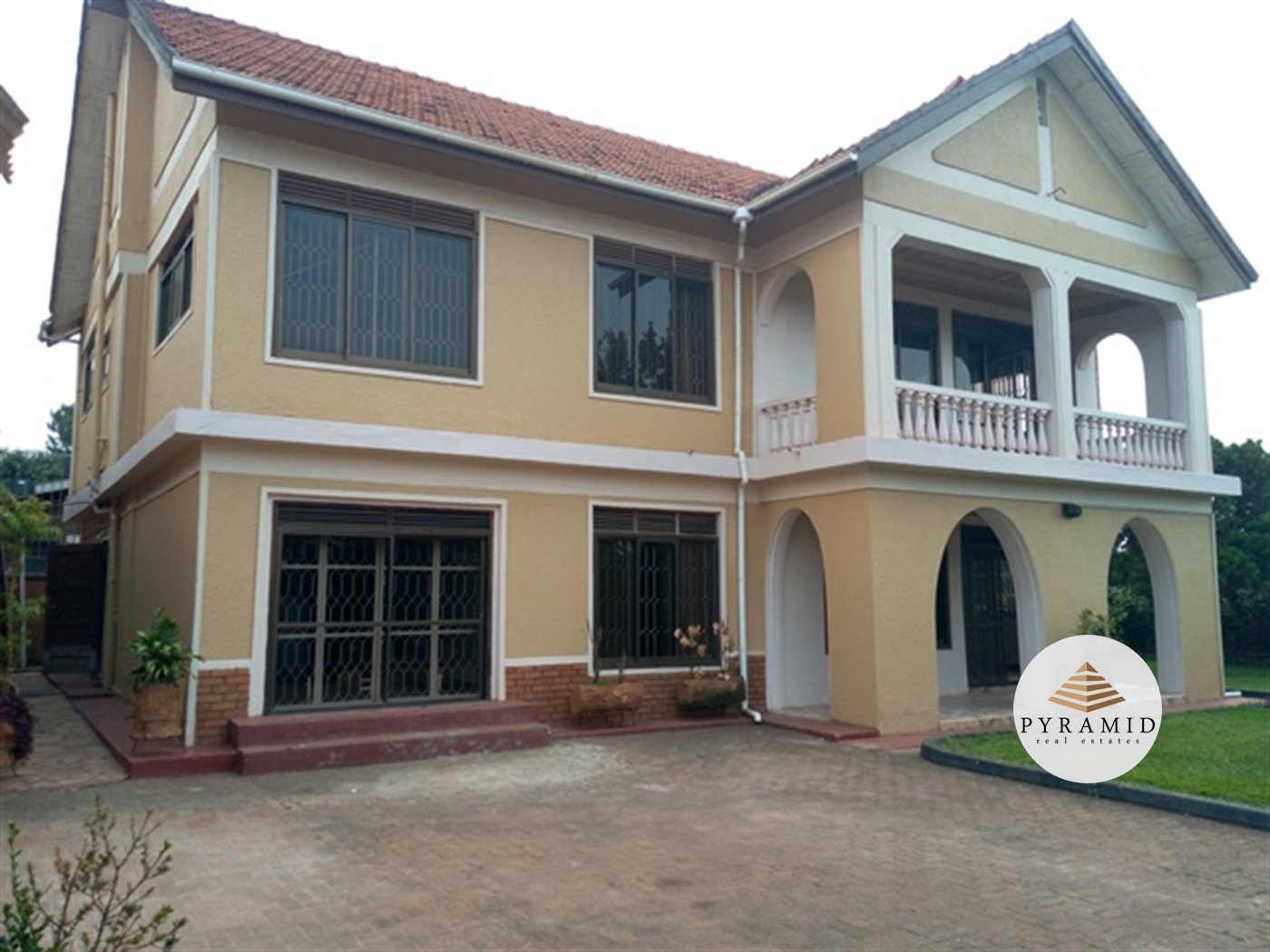 Storeyed house for rent in Ntinda Kampala