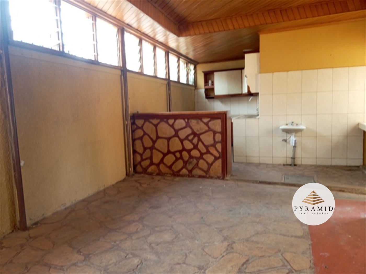 Storeyed house for rent in Ntinda Kampala