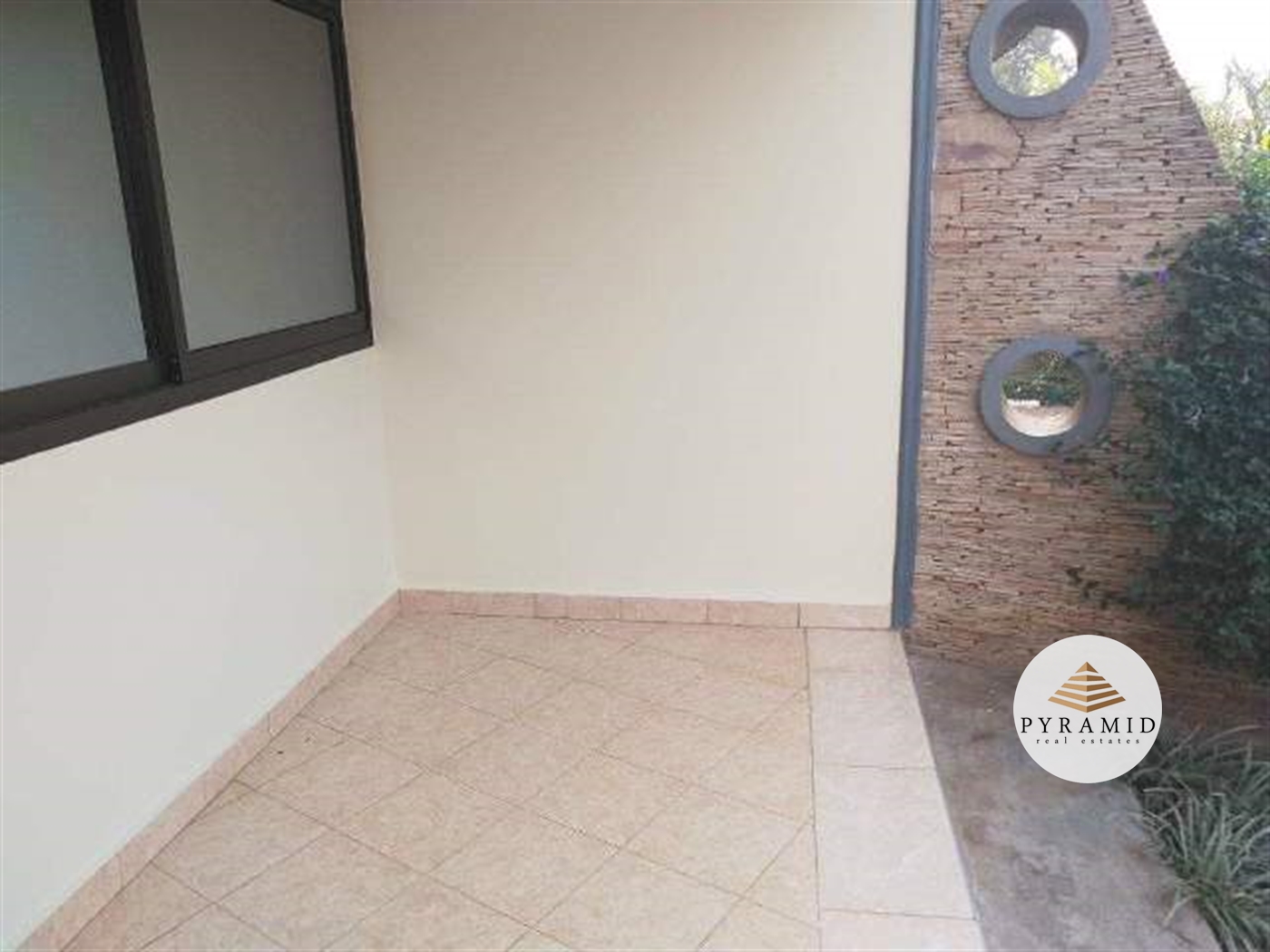 Storeyed house for rent in Ntinda Kampala