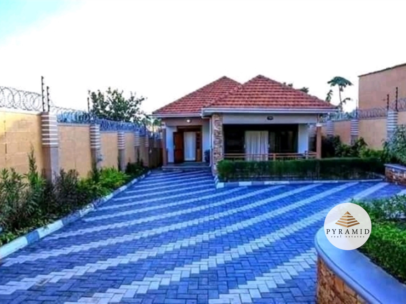 Bungalow for rent in Muyenga Kampala