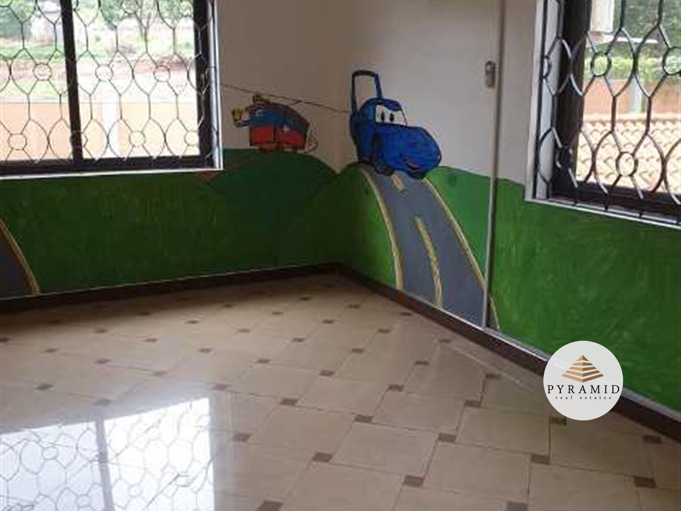 Storeyed house for rent in Bugoloobi Kampala