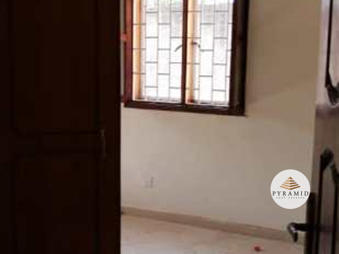 Storeyed house for rent in Bugoloobi Kampala