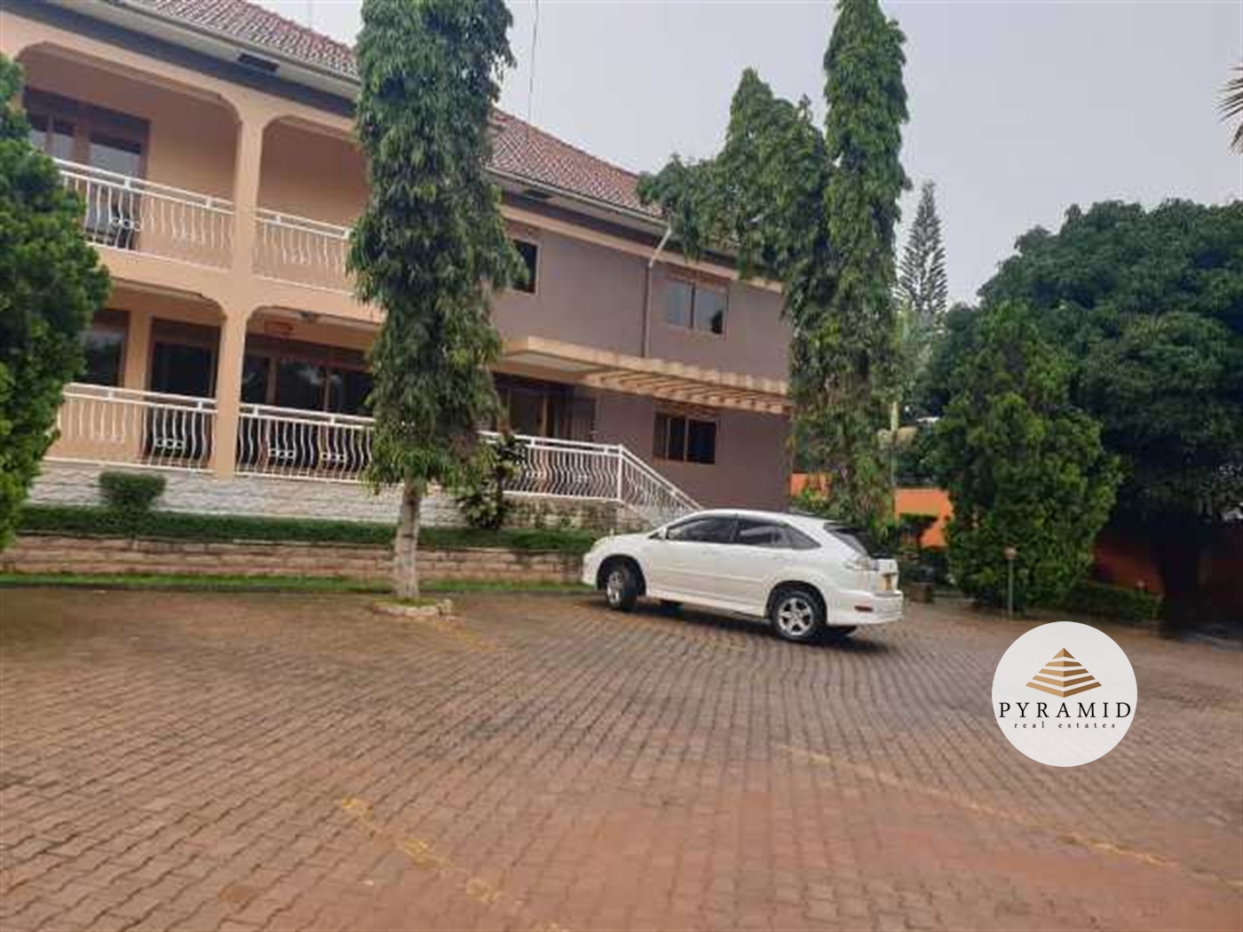 Storeyed house for rent in Naguru Kampala