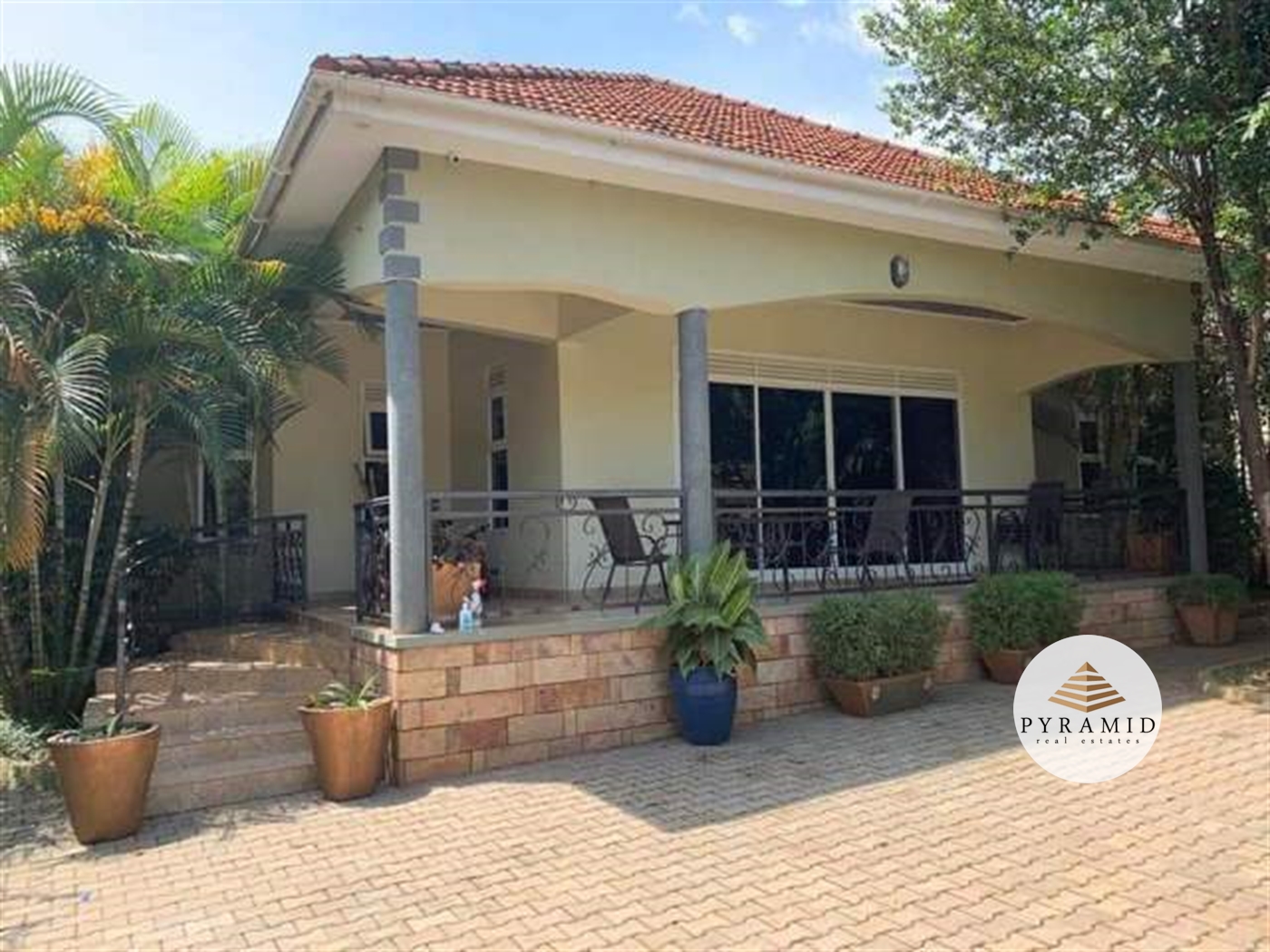 Bungalow for sale in Kiwaatule Kampala