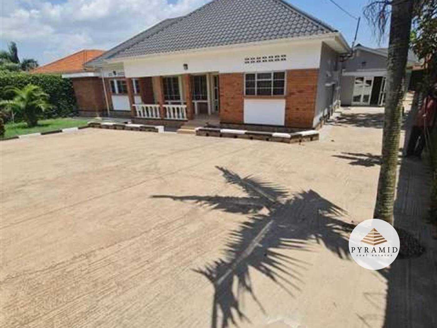 Bungalow for rent in Kyambogo Kampala