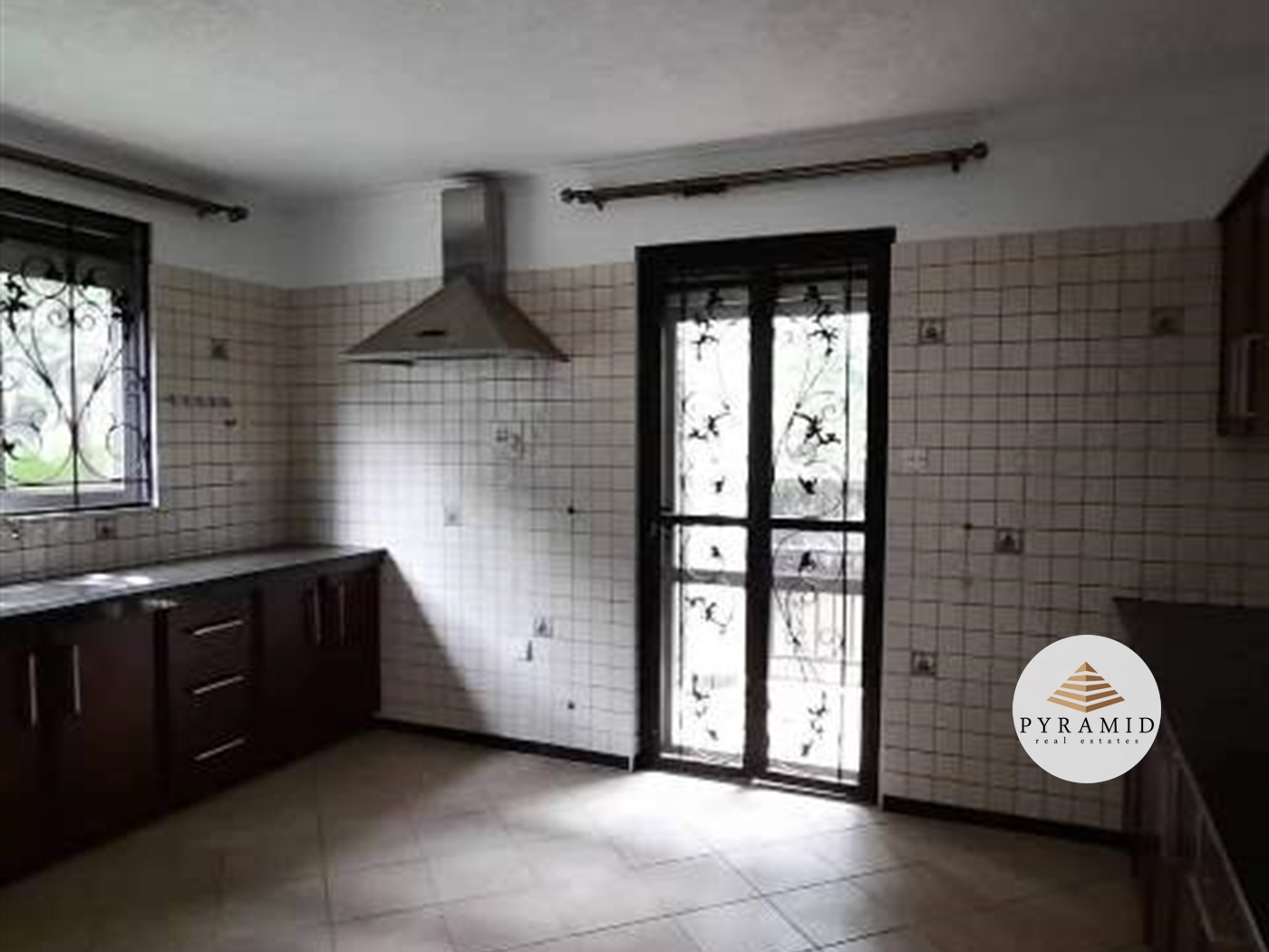 Storeyed house for rent in Naguru Kampala