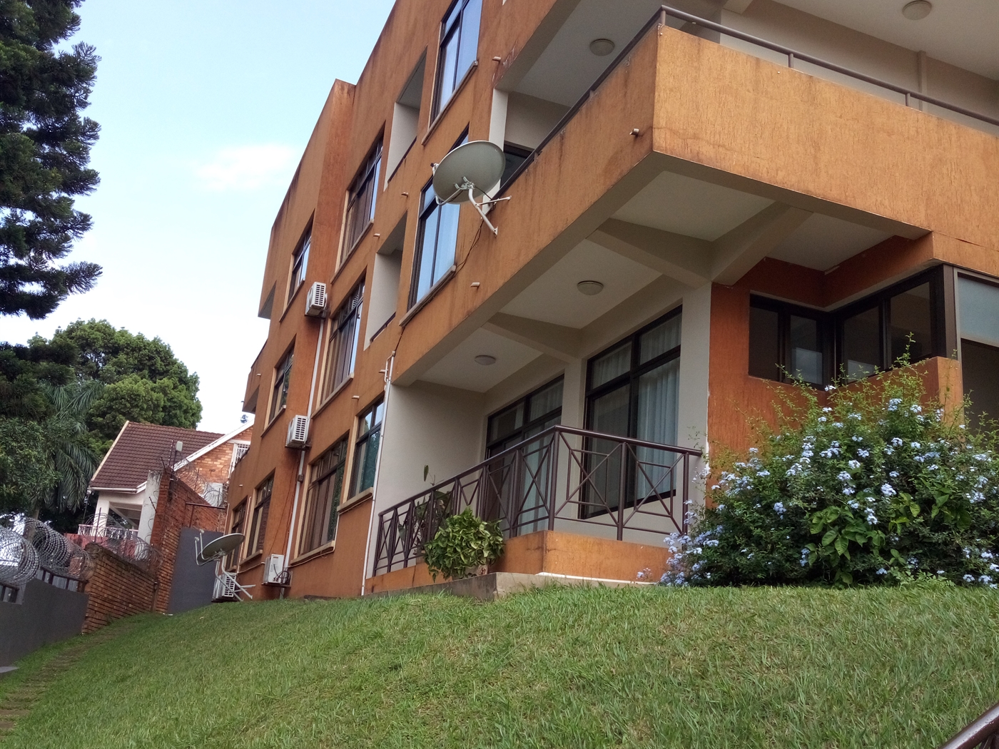 Town House for rent in Kololo Kampala