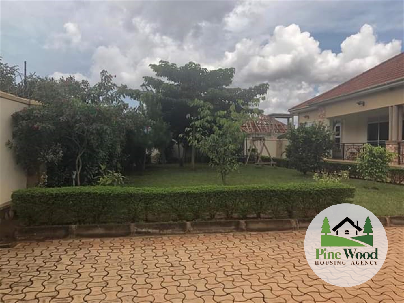 Bungalow for sale in Kiwaatule Kampala