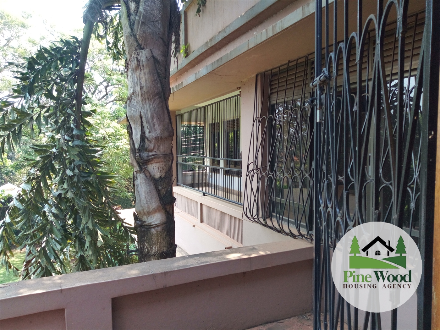 Duplex for sale in Kololo Kampala