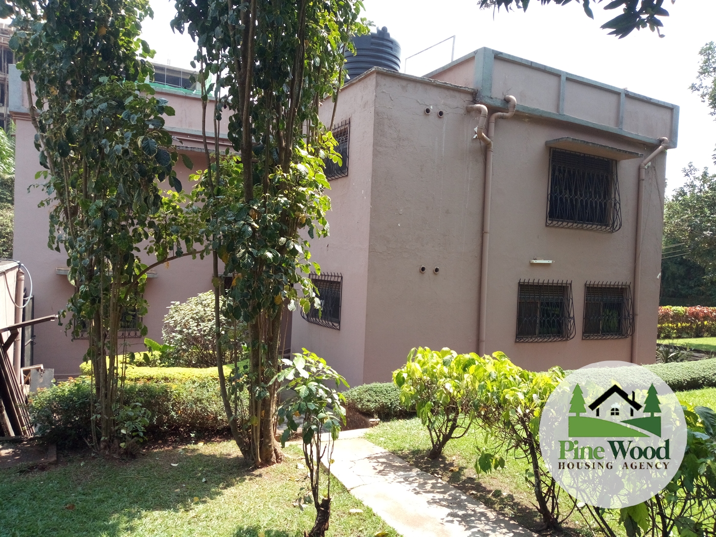 Duplex for sale in Kololo Kampala