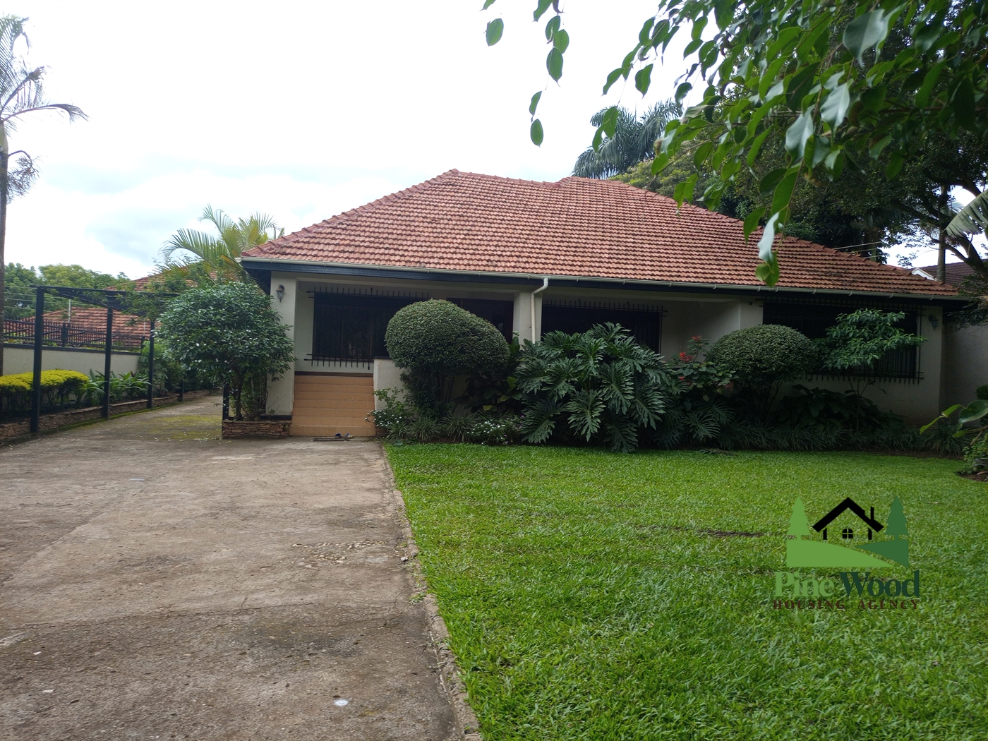 Bungalow for rent in Naguru Kampala