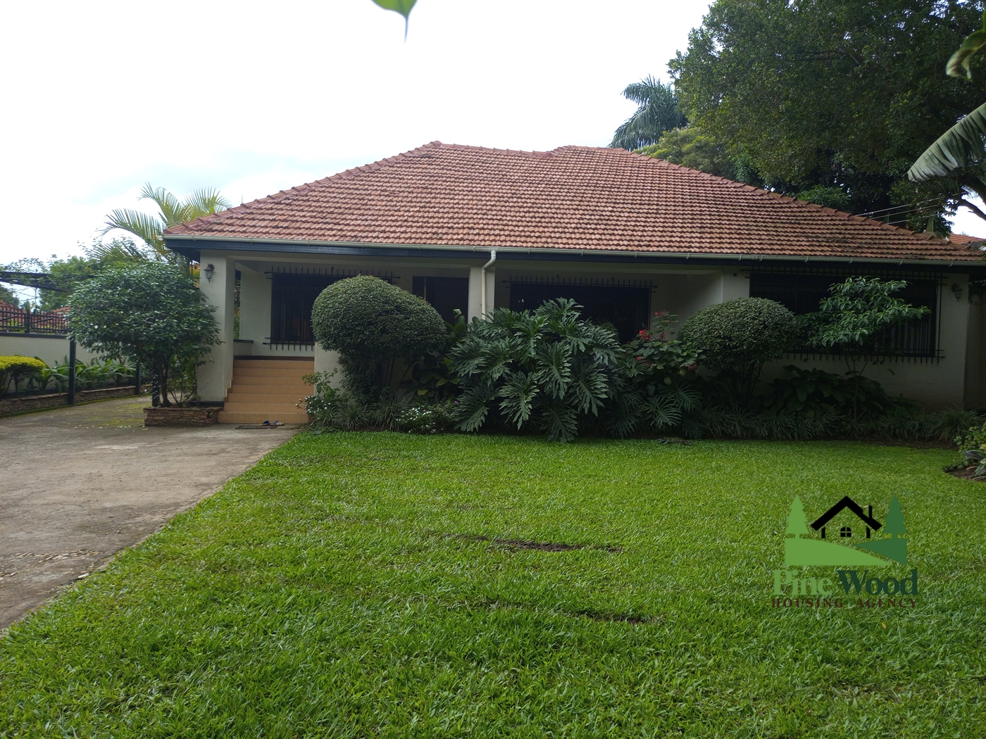 Bungalow for rent in Naguru Kampala