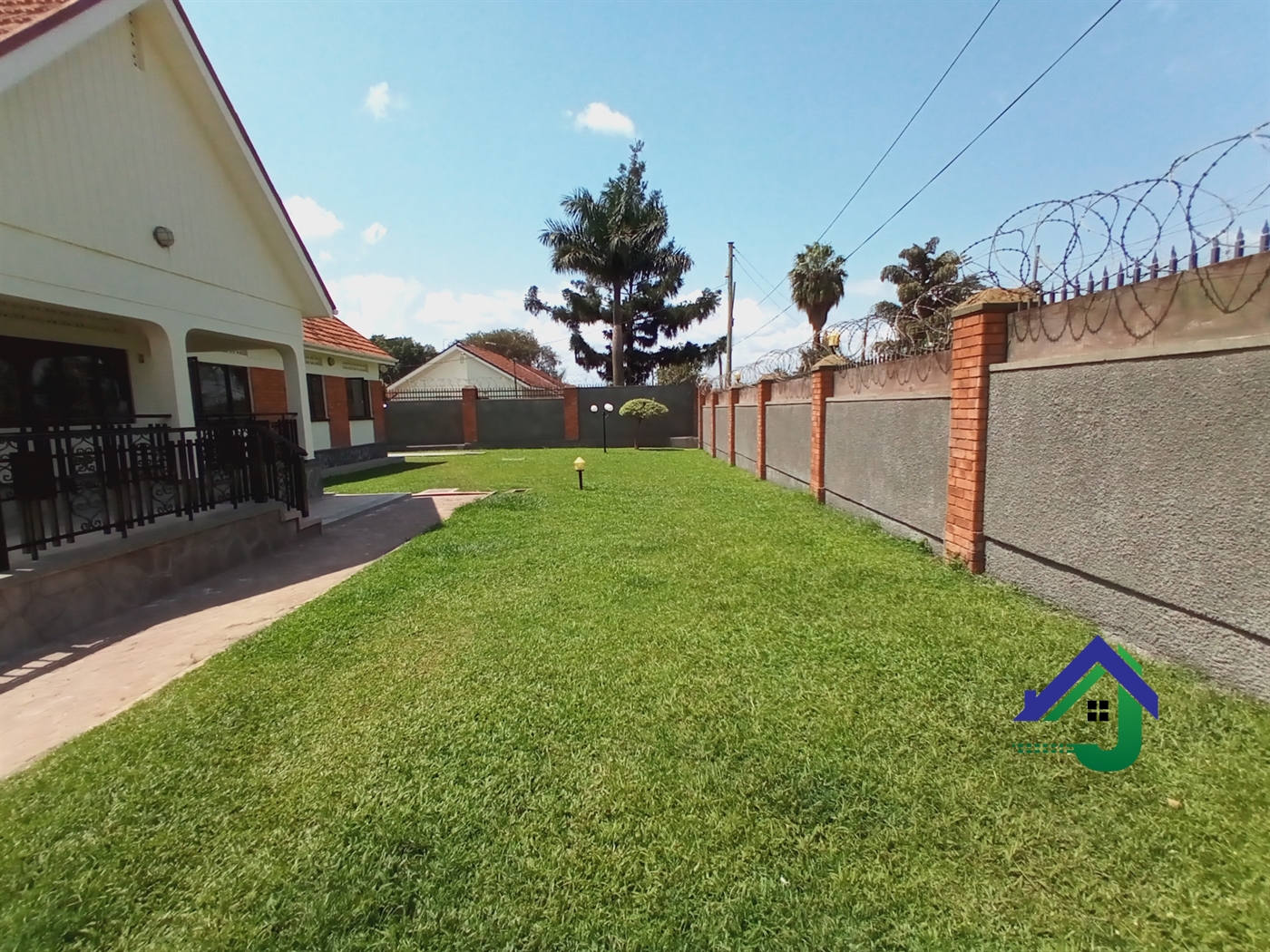 Bungalow for rent in Naguru Kampala