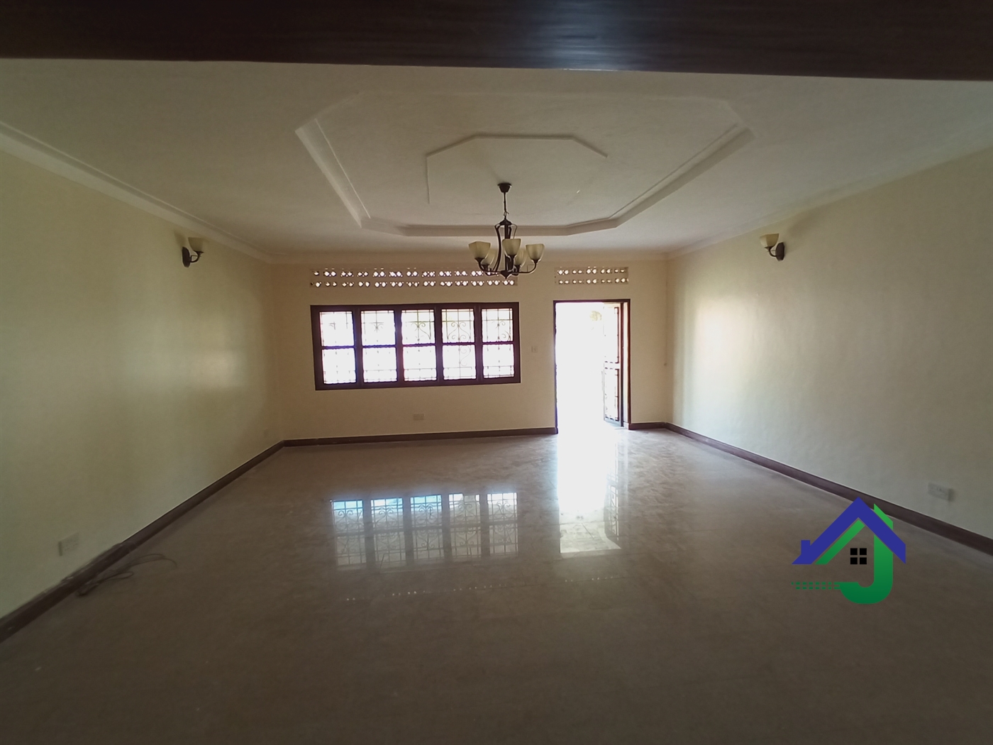 Bungalow for rent in Naguru Kampala