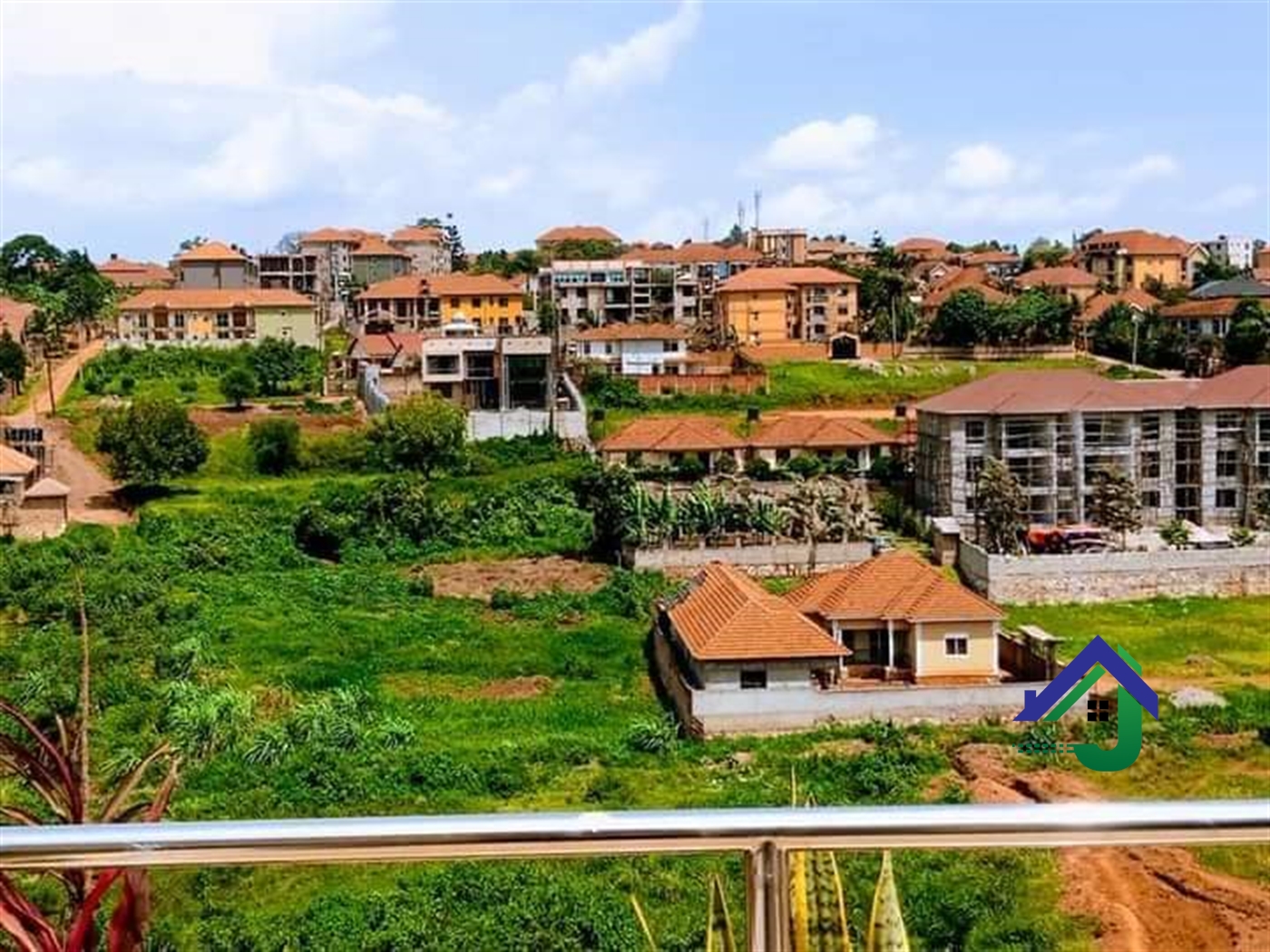 Duplex for sale in Kulambilo Kampala