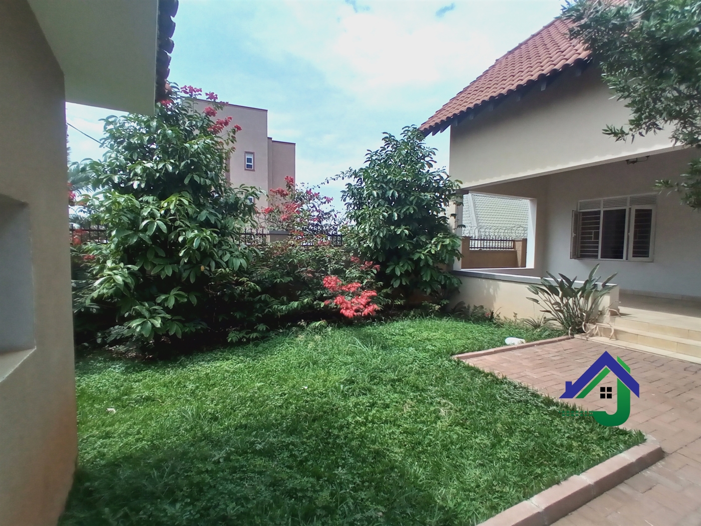 Duplex for rent in Ntinda Kampala