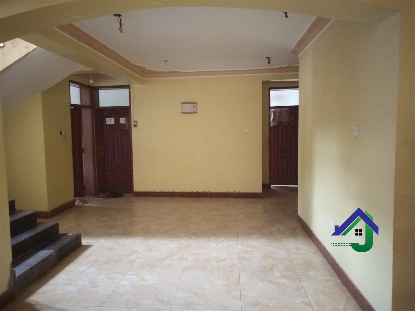 Duplex for sale in Lubowa Wakiso