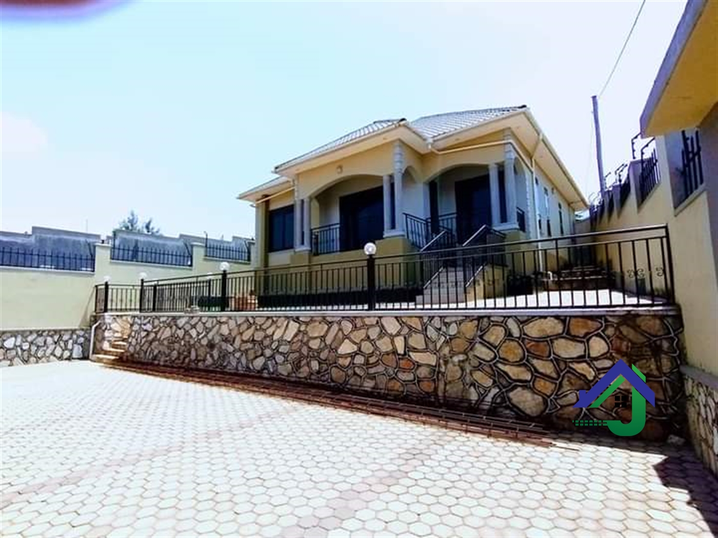 Bungalow for sale in Kira Wakiso