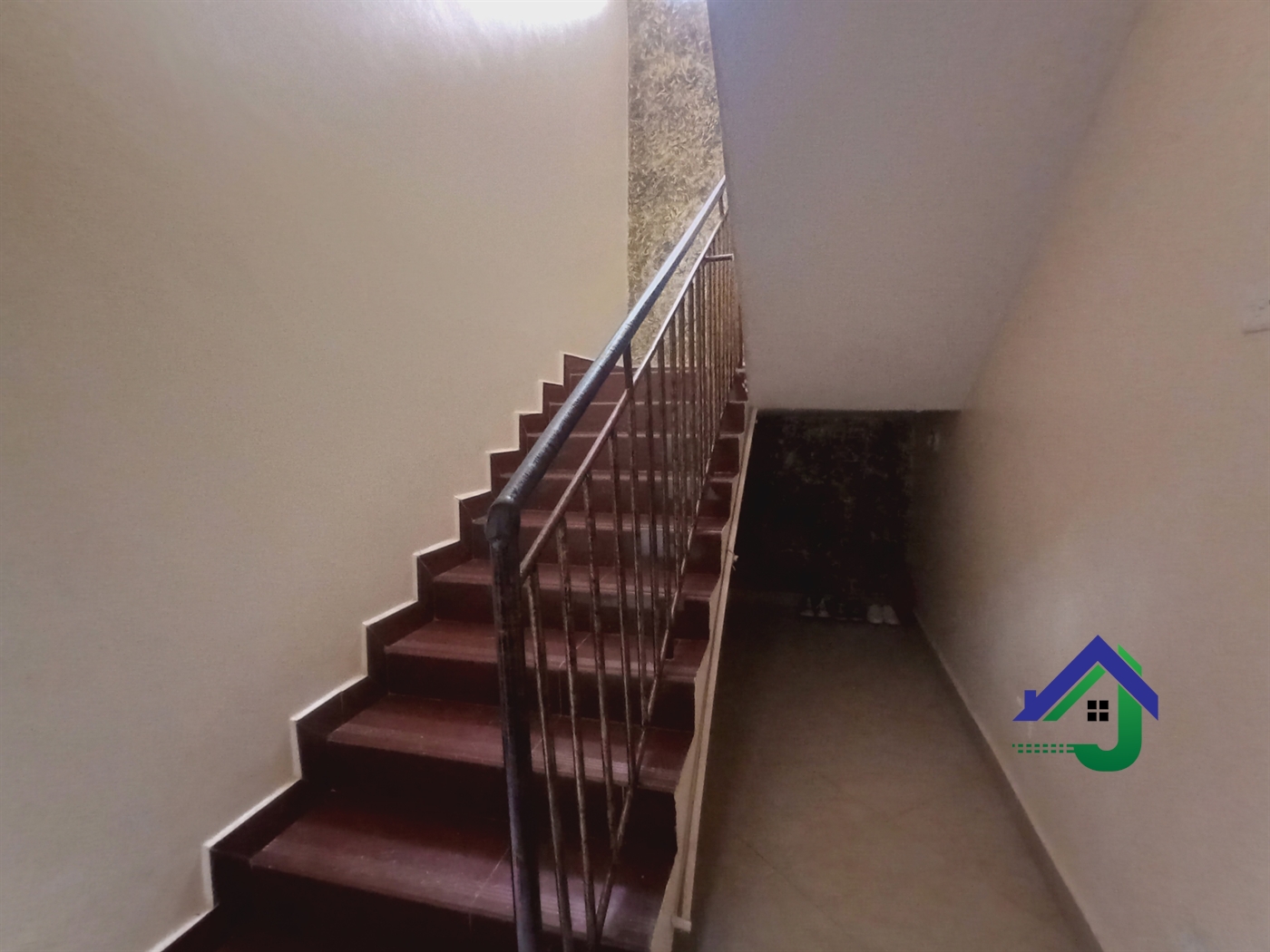 Duplex for rent in Naguru Kampala