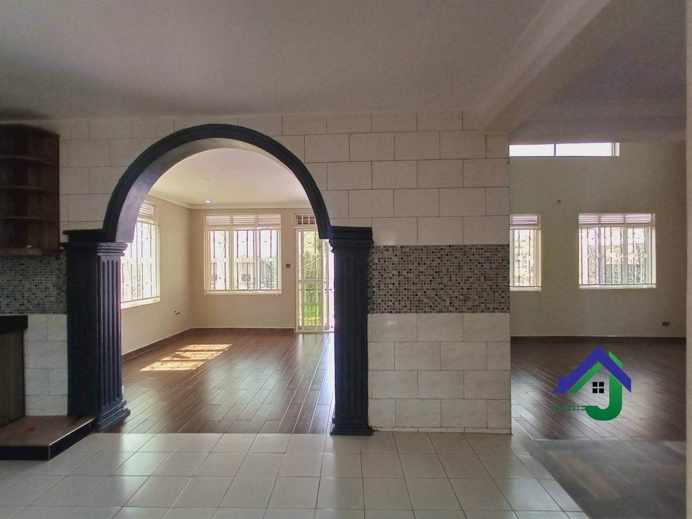 Duplex for sale in Kyanja Kampala