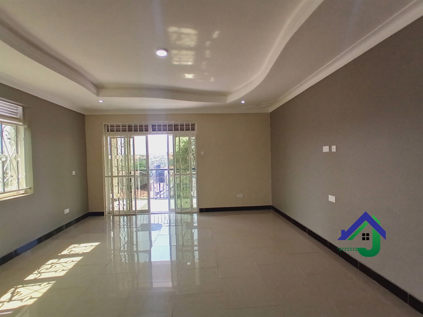 Duplex for sale in Kyanja Kampala