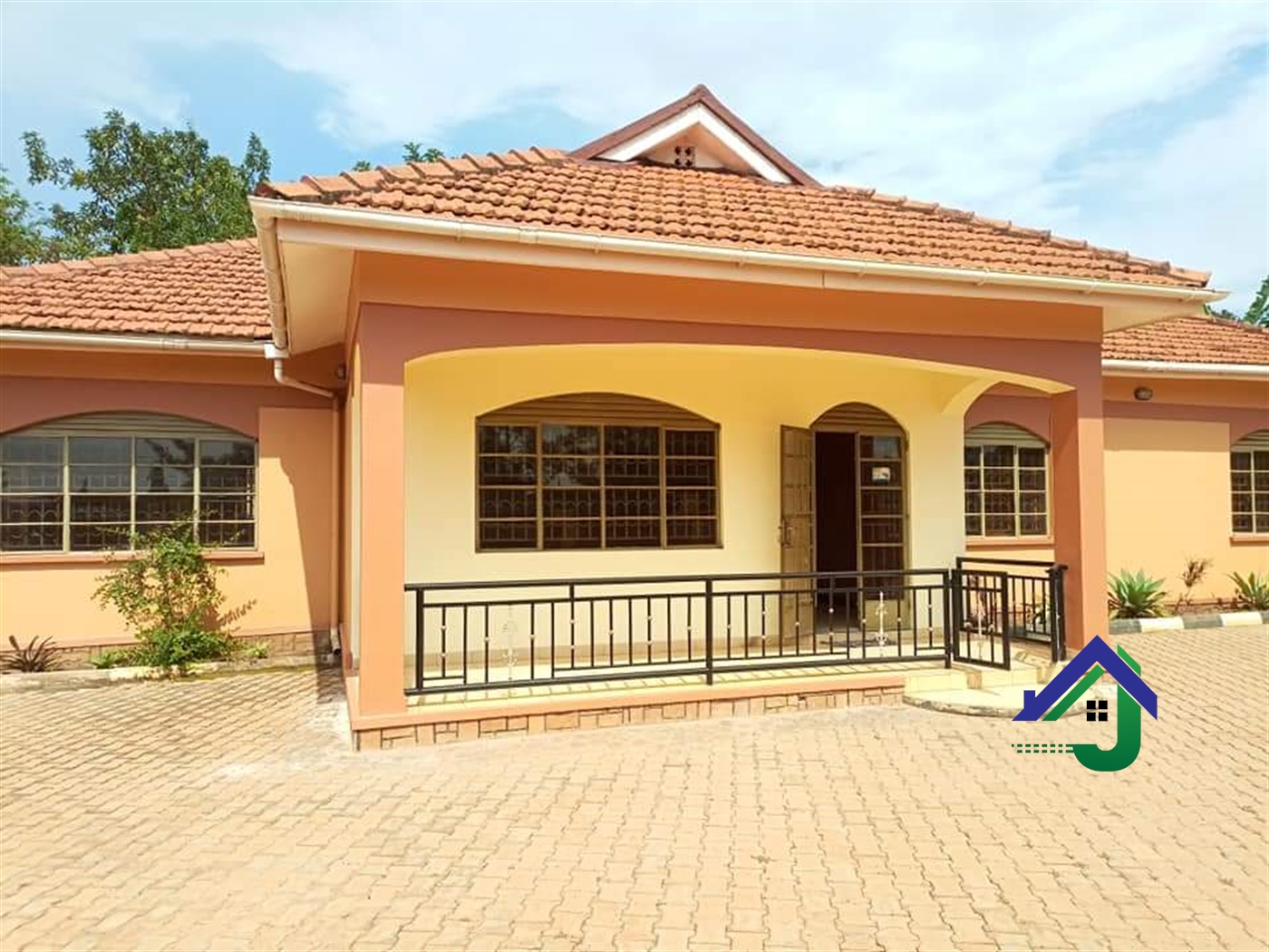 Bungalow for sale in Naalya Wakiso