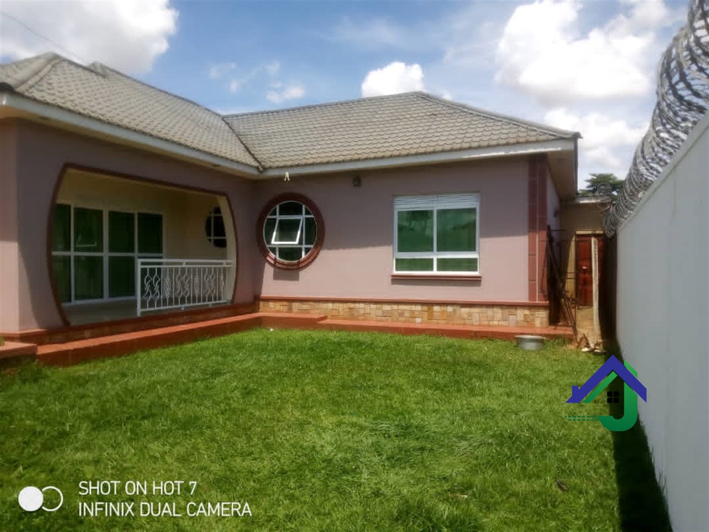 Bungalow for sale in Kira Wakiso