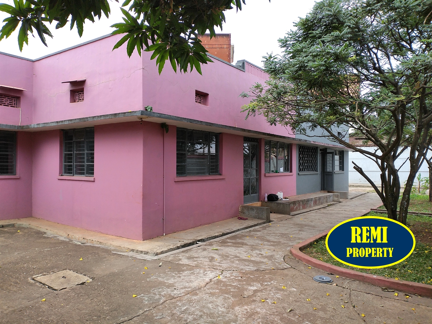 Bungalow for rent in Kamwokya Kampala