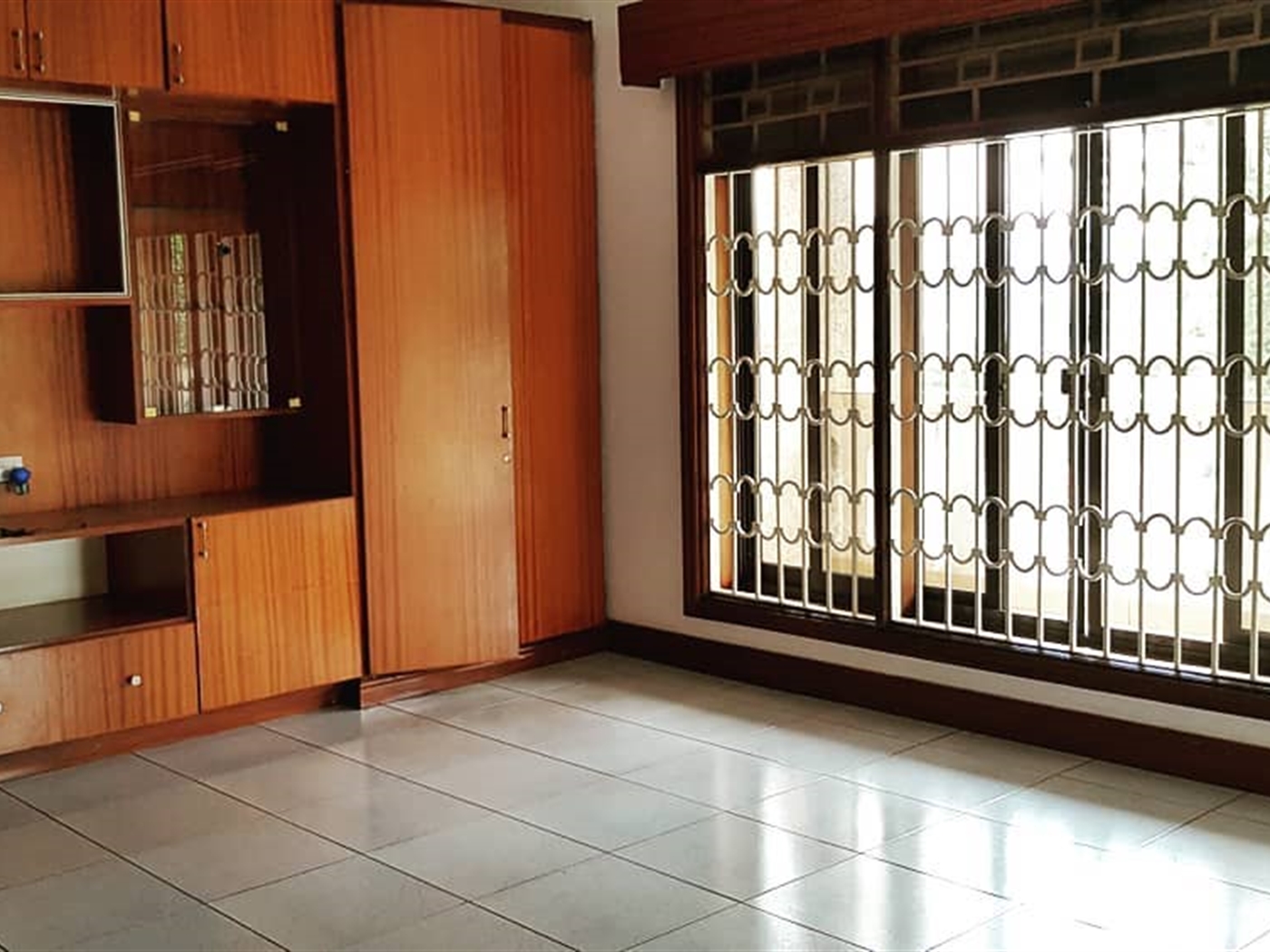 Mansion for rent in Naguru Kampala