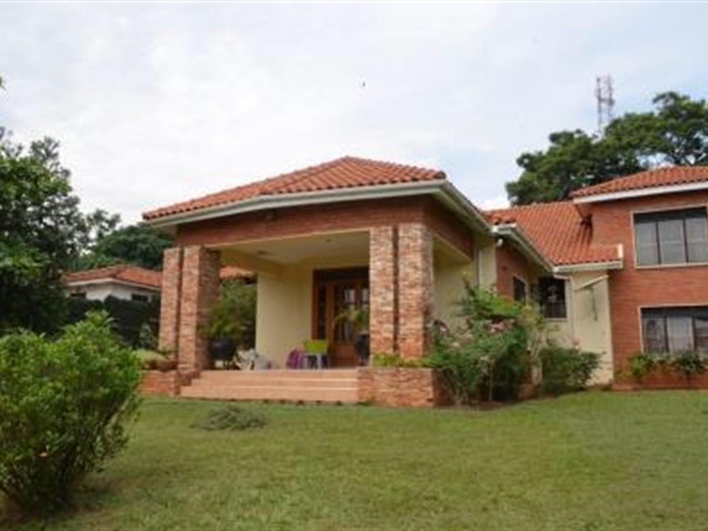 Mansion for rent in Mbuya Kampala